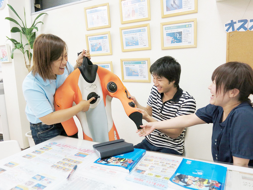 ダイビングスクールノリス大阪店はツアーの種類もたくさんご用意しています