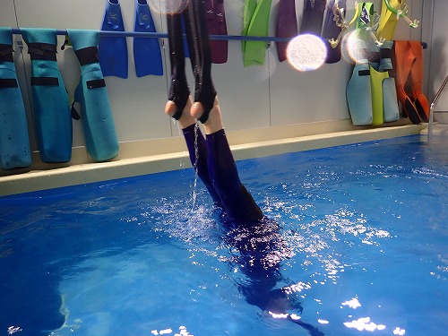 ジャックナイフに向けての足上げ