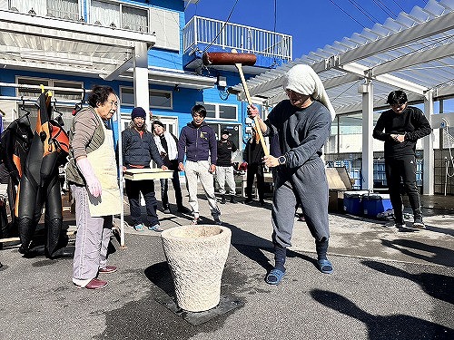 年始の餅つき